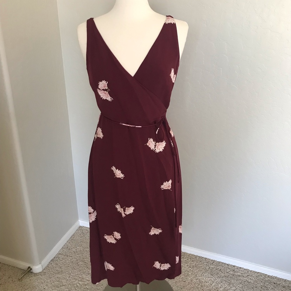Ann Taylor Sleeveless Wrap Dress